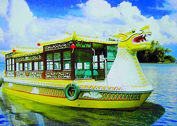 仿古画舫点亮湘江旅游 皇者风范总投资15万元